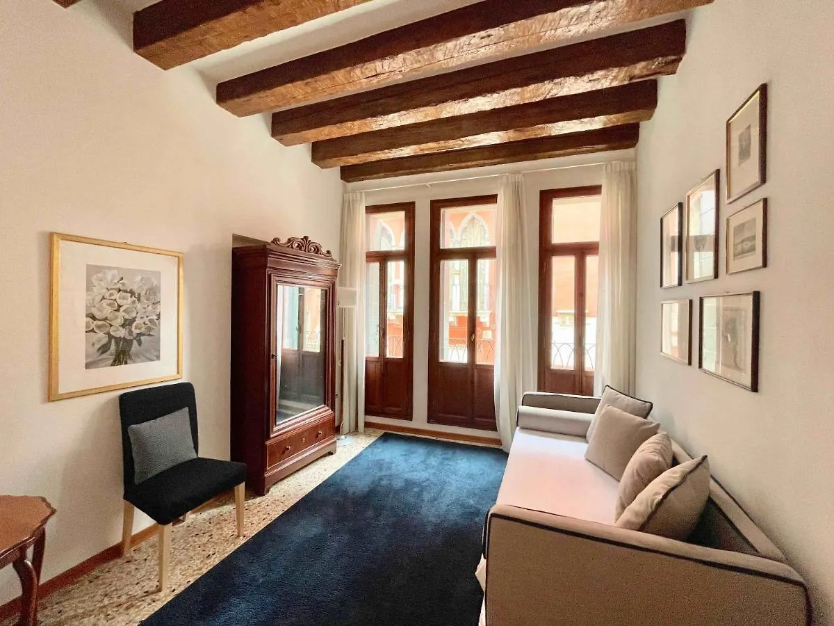 Palazzo San Samuele - Elegant Apartment In San Marco Venice 0*,