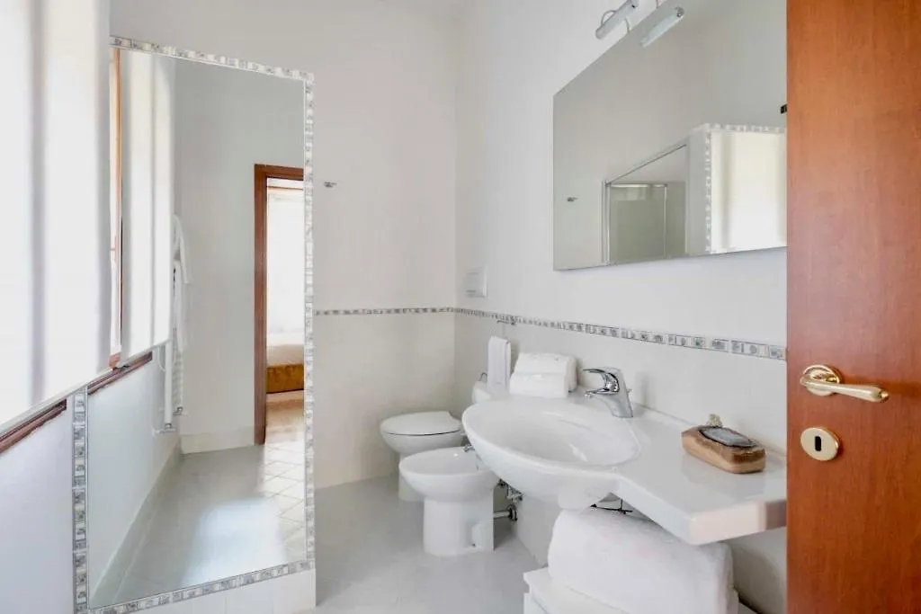 Palazzo San Samuele - Elegant Apartment In San Marco Venice
