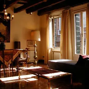 Ca Satriano Apartment