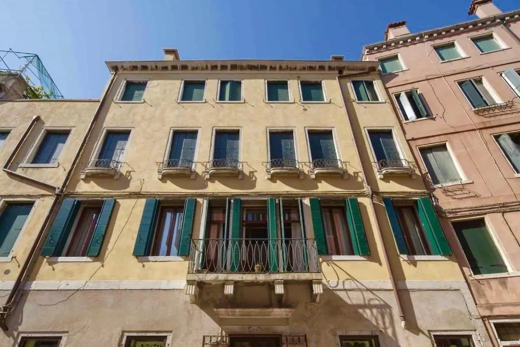 Palazzo San Samuele - Elegant Apartment In San Marco Benátky